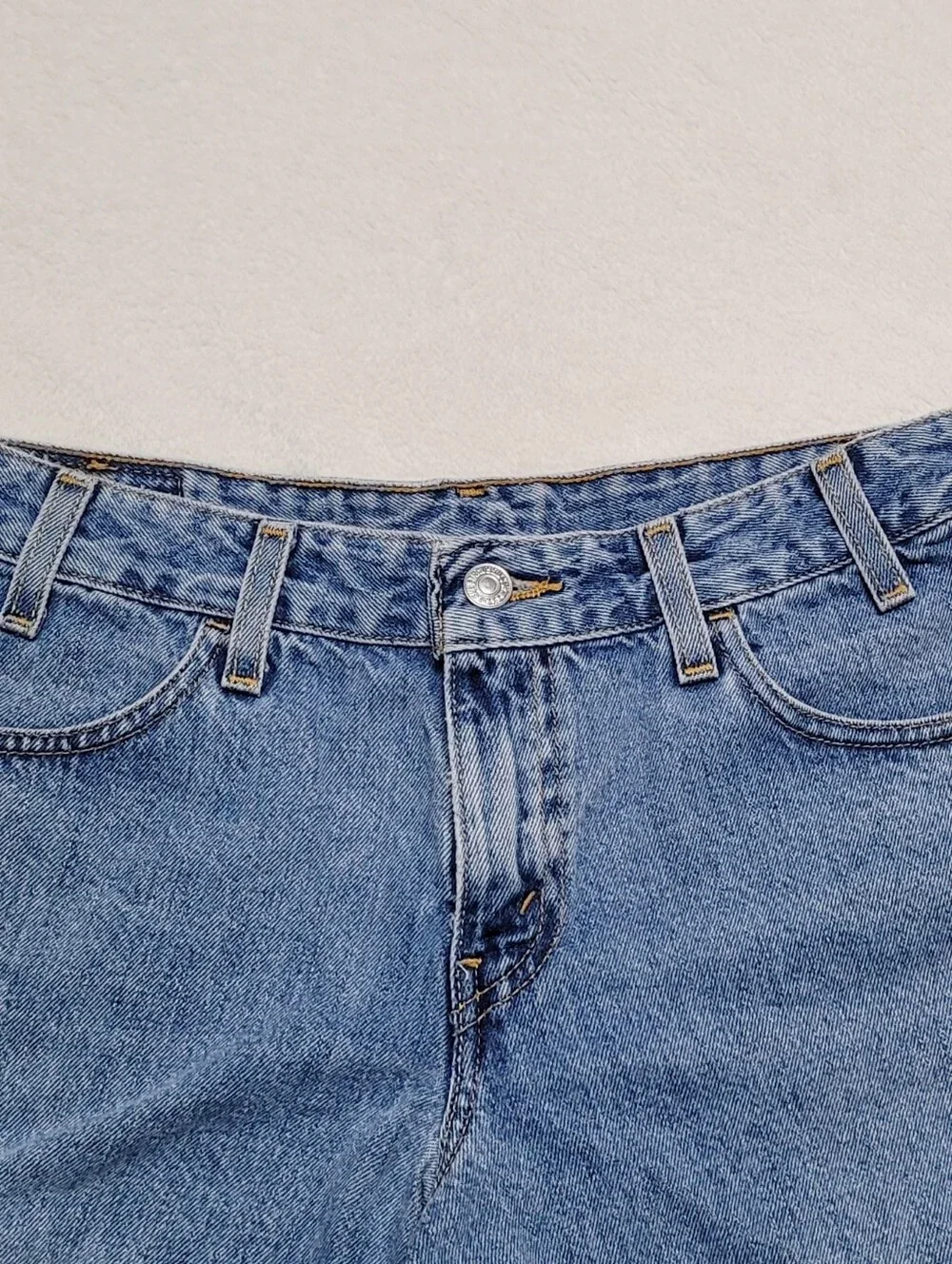 Levis accurate actual